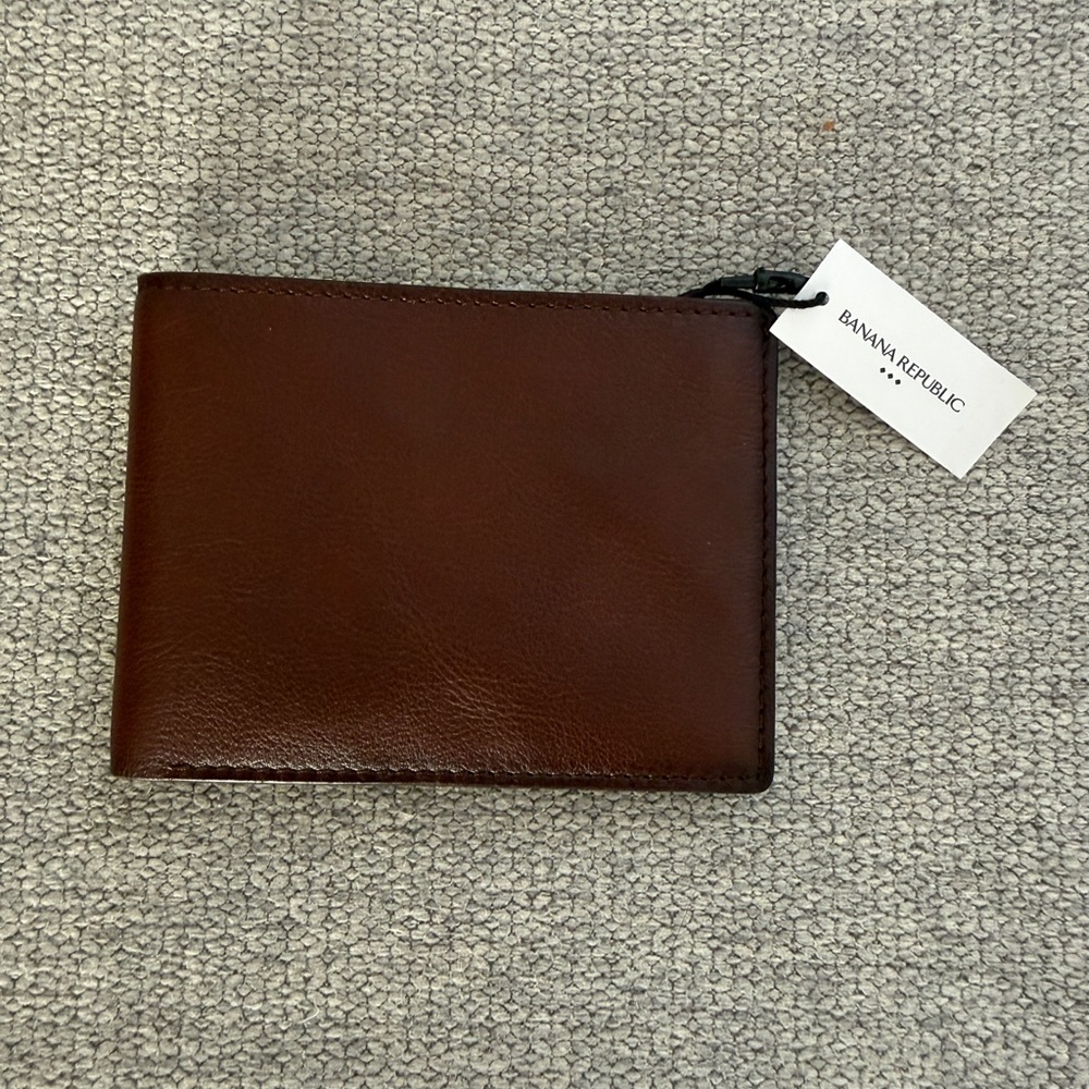 Banana Republic Men’s Brown Leather Wallet